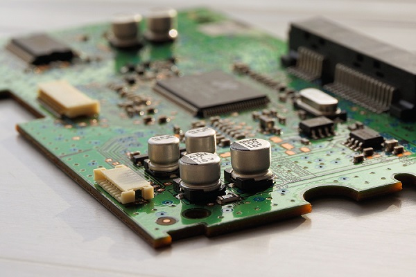 board-1429589_1920-600 circuit-board