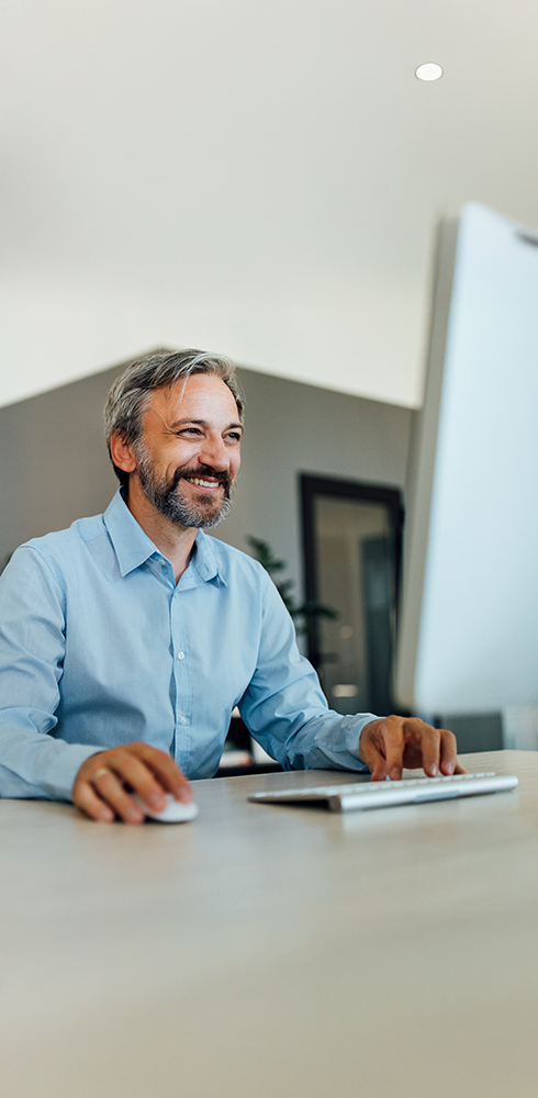 AdobeStock_368194838 - vertical2 supplier-computer